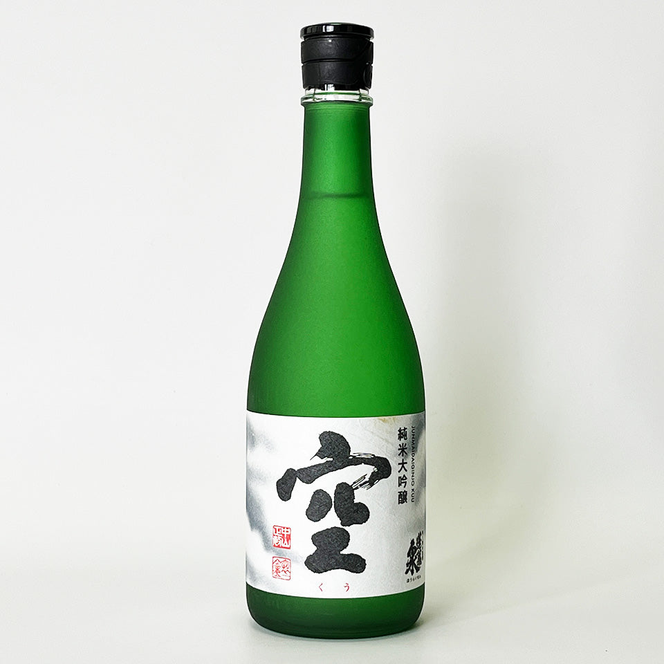 蓬莱泉 空 純米大吟醸 1800ml 2024年11月出荷分【化粧箱付】 蓬莱泉 純米大吟醸 空 1800ml 2024年11月酒造 有り難い - 日本酒