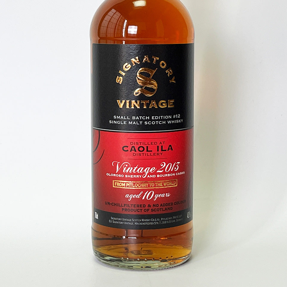 ウィスキー_アイラ／SIGNATORY VINTAGE SMALL BATCH EDITION CAOL ILA OLOROSO SHERRY AND BOURBON CASKS（シグナトリー・ヴィンテージ スモール・バッチ・エディション カリラ オロロソ・シェリー＆バーボン樽熟成）10年 2013【正規輸入品】